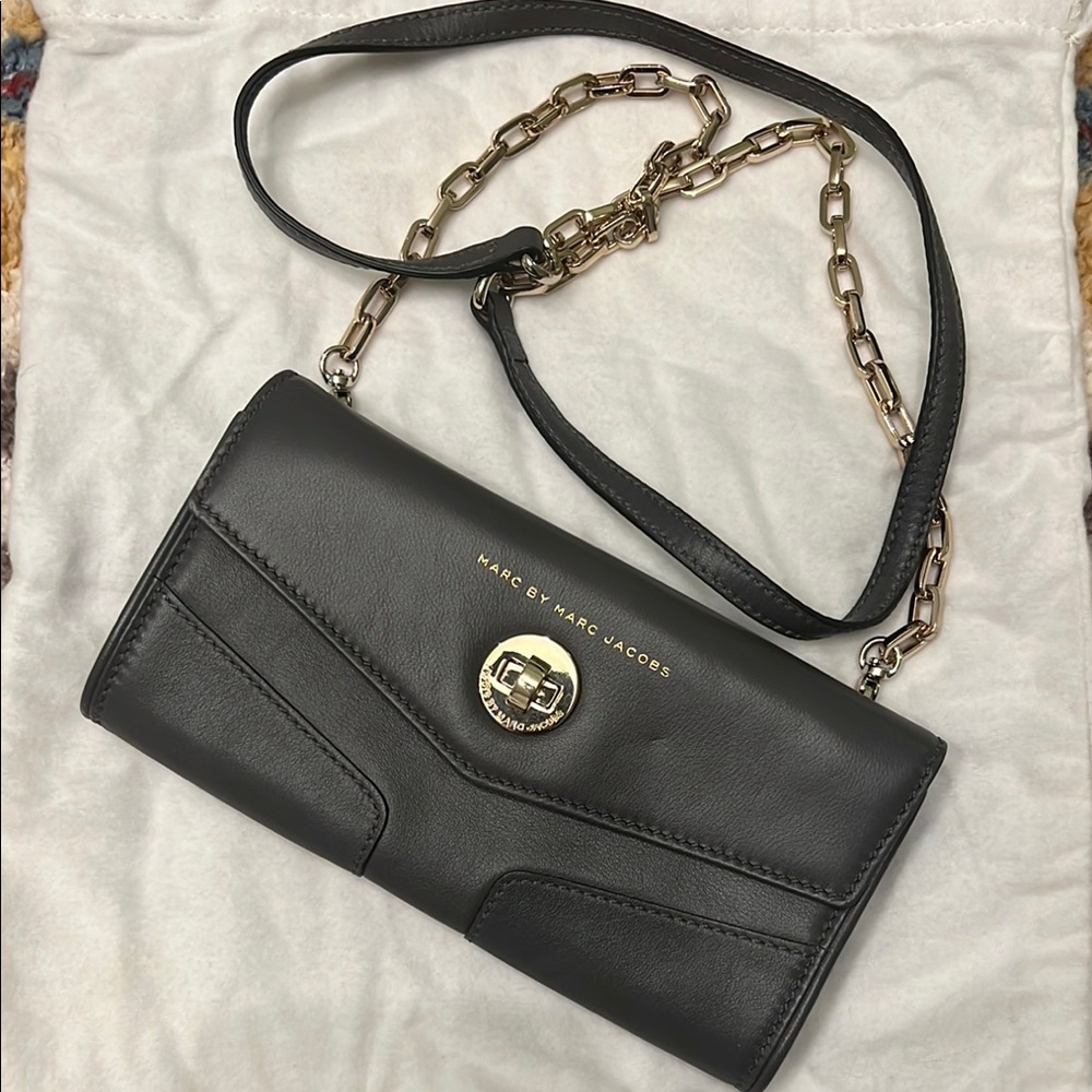 Marc Jacobs Leather Chain Bag wallet